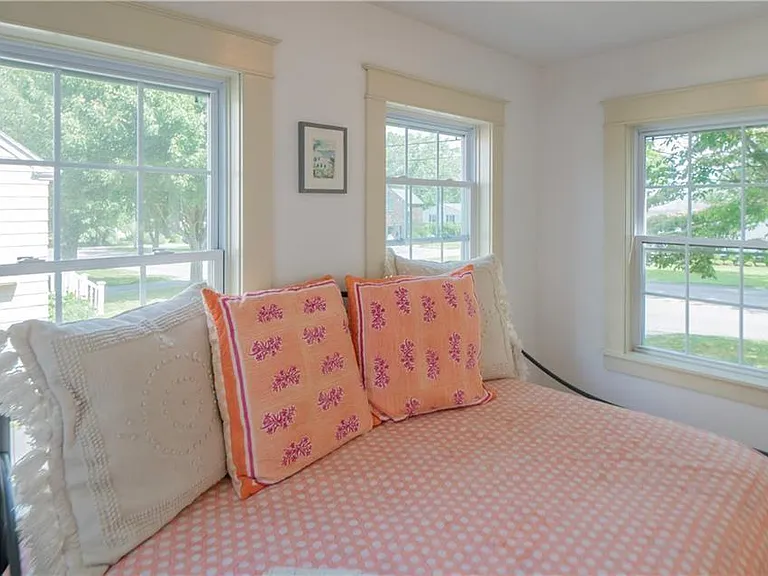 122 Ruggles Ave — Photo 21