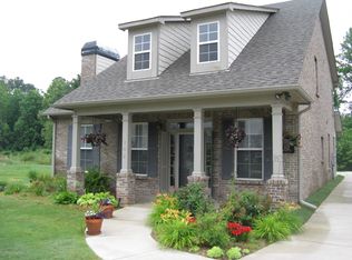 302 Acorn Grove Ln SW, Huntsville, AL 35824