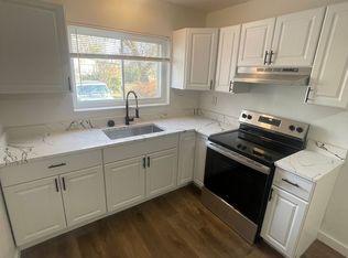 2067 N Opdyke Rd #B, Auburn Hills, MI 48326