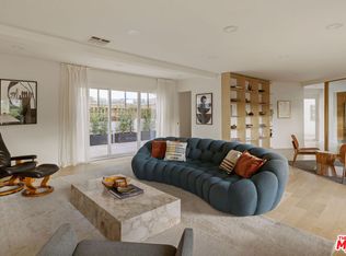 3750 Arbolada Rd, Los Angeles, CA 90027