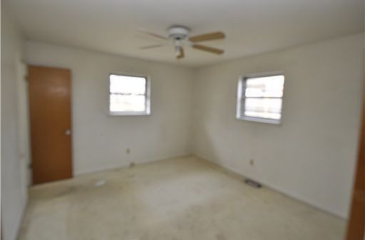 5th image of 1804 S Beth Dr