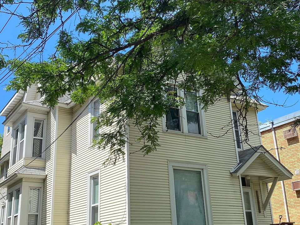 Duplex- Front Entry