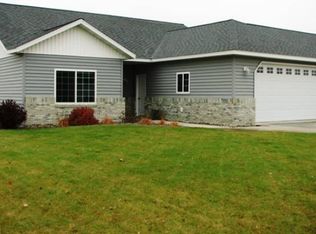 331 7th St NE, Perham, MN 56573