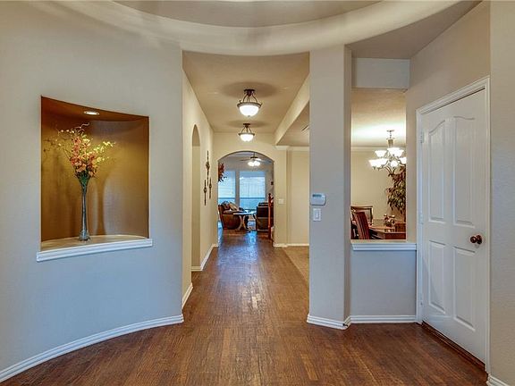 5th image of 2709 Pine Trail Dr