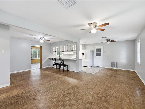 2nd image of 310 Smith St