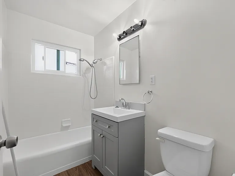 1532 Eden Ave #4 — Photo 5