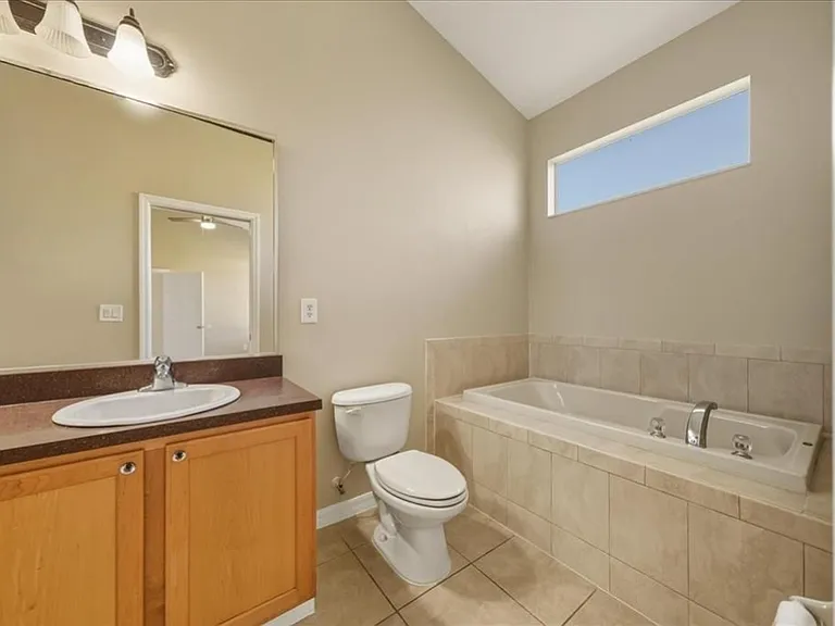 20647 Majestic St #20647 — Photo 23