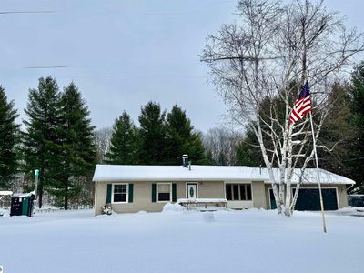 3745 Mason Rd, Grawn, MI, 49637