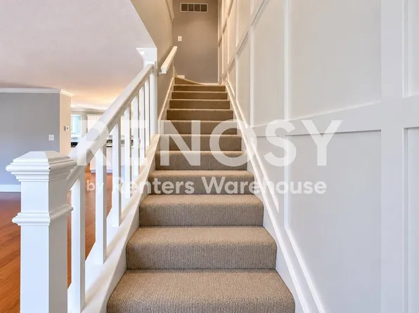325 Rambling Ridge Ct, Pasadena, MD 21122