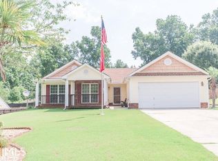 833 Custom Ln, Winder, GA 30680