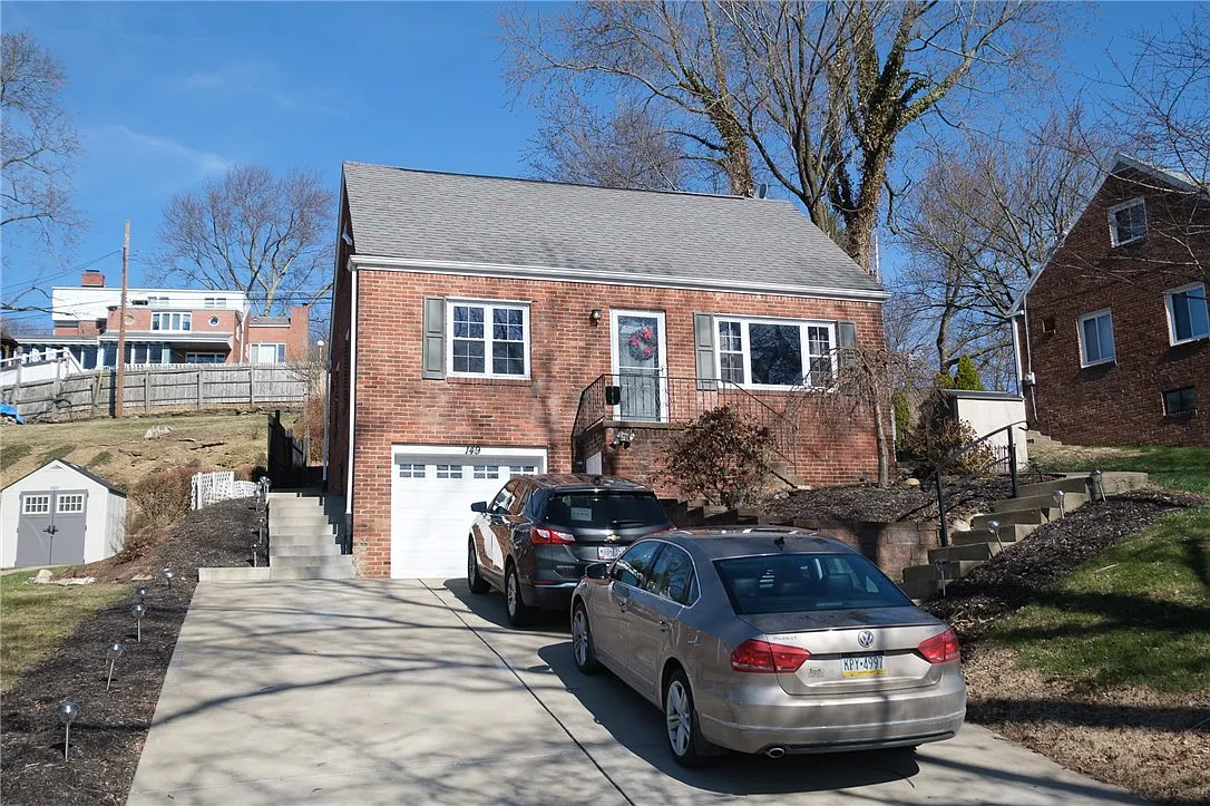 149 Senate Dr photo 1