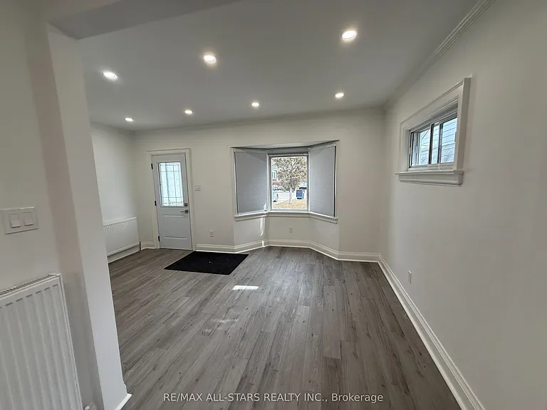 92 39th St #2 — Photo 4