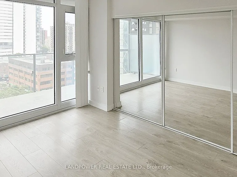 50 Wellesley St E #1208 — Photo 15