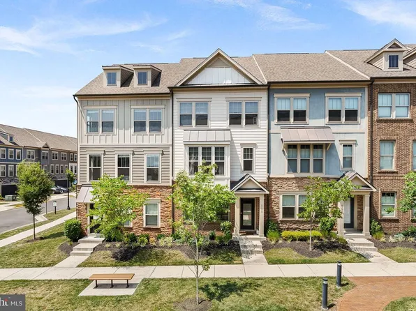 308 Nebeiolo Ter SE, Leesburg, VA 20175