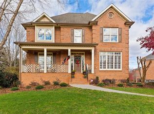 4000 Greenbrier Farm Rd, Winston Salem, NC 27106