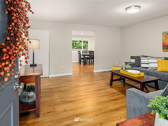 5th image of 16517 189th Ave NE