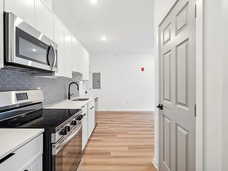 Brand New Fishtown Apartments — Photo 46