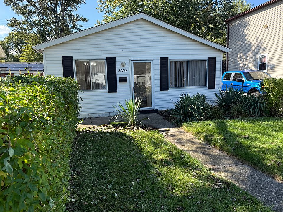 1st image of 27131 Pinewood St
