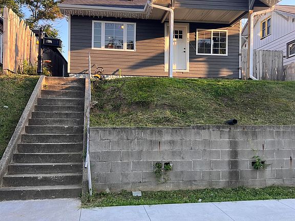 2nd image of 1704 W Palmer Ave