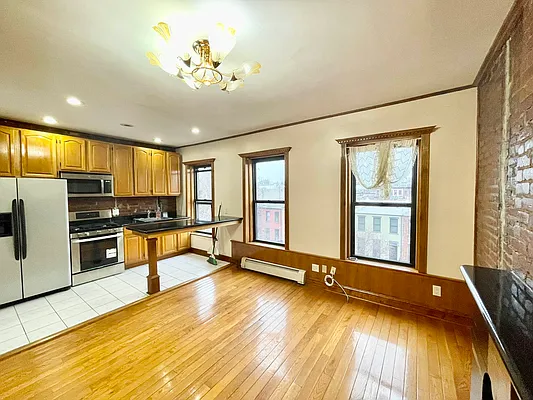 Rented by Pear NYC LLC | media 12