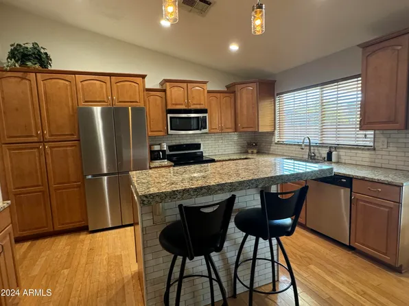 10262 N 65TH Avenue, Glendale, AZ 85302