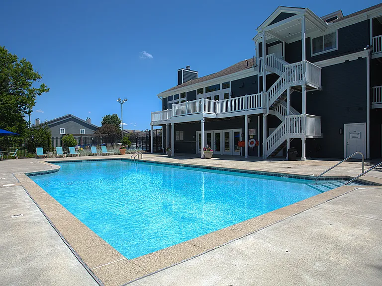 Island Club — Photo 21