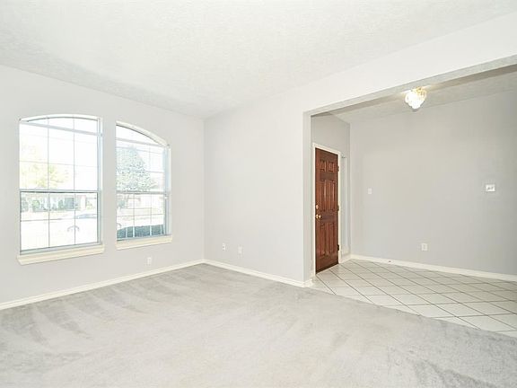 4th image of 2915 Glenn Lakes Ln