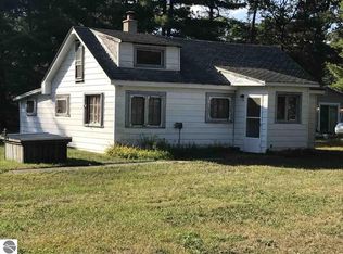 4617 Shady Lane Rd, Oscoda, MI 48750