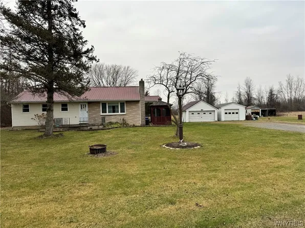 3663 Orangeport Rd, Gasport, NY 14067