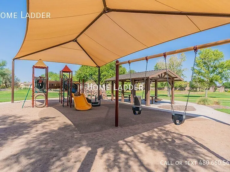 18428 N Jameson Dr — Photo 39