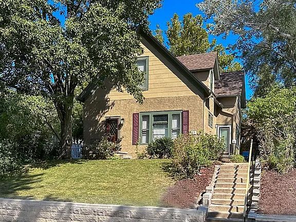 2nd image of 4612 Davenport St #1