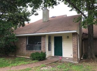 909 Navidad St, Bryan, TX 77801