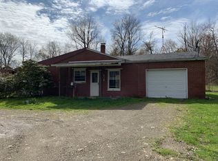 21129 Hillview Rd, Saegertown, PA 16433