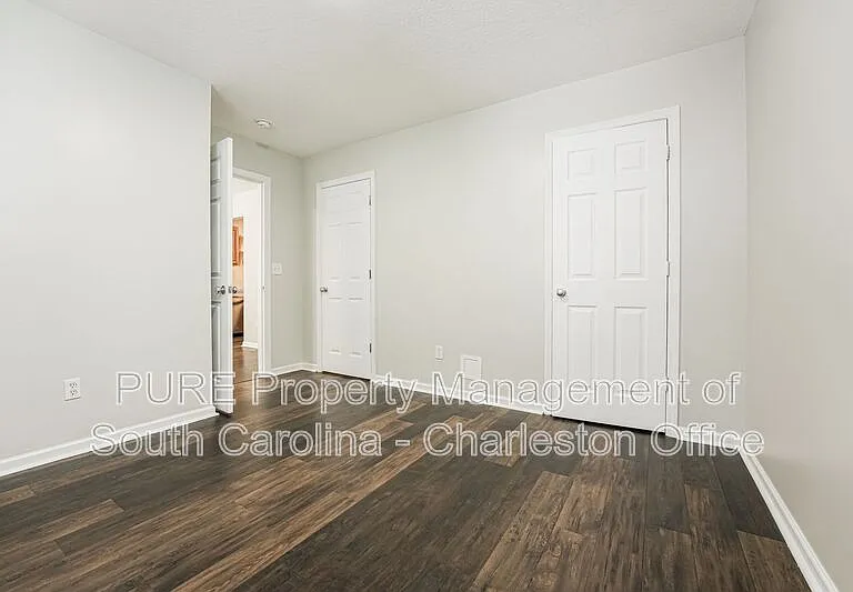 7840 Park Gate Dr — Photo 15