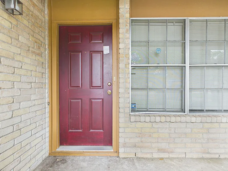 1510 Hawk Tree Dr — Photo 4
