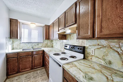 420 S Asbury St Photo 1