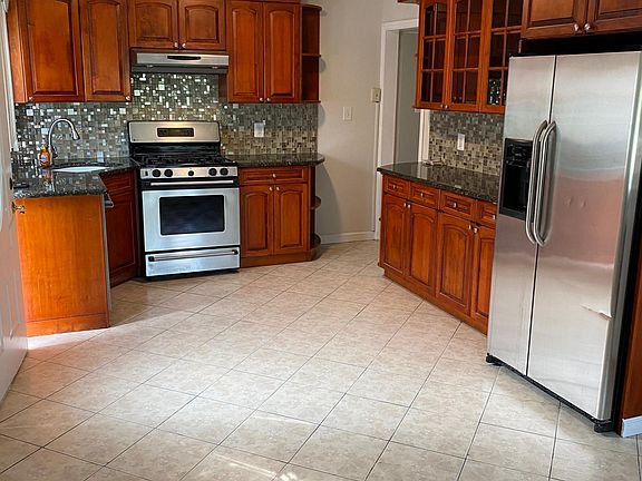 Updated Eat in Kitchen