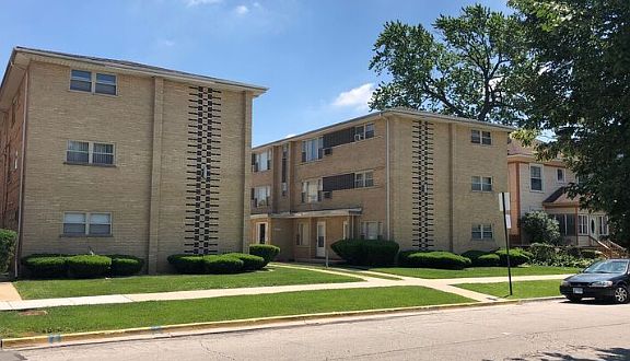 2nd image of 11037 S Homewood Ave #3B