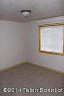 4th image of 262 Fresian Cir