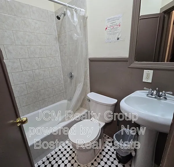 185 Green St #35 — Photo 6