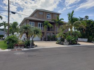 532 Johns Pass Ave, Madeira Beach, FL 33708