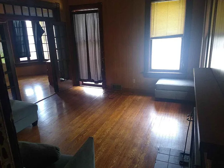 100 Franklin Ave #2 — Photo 5