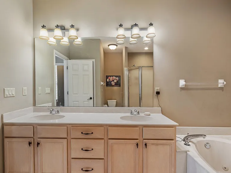 948 River Breeze Dr — Photo 25