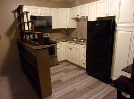 4th image of 11 Bellemeade Cir APT B