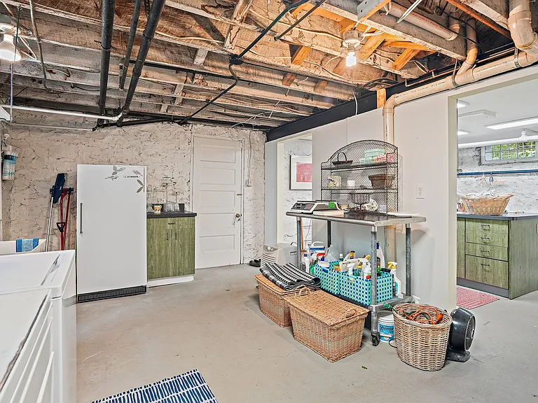 3612 Albemarle St NW — Photo 29
