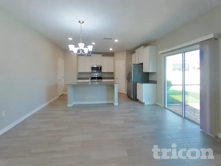 9762 Lemon Grass Ln — Photo 4