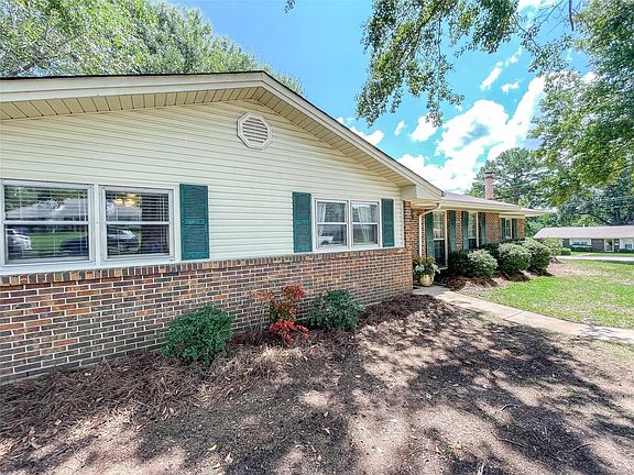 5th image of 837 Joryne Dr