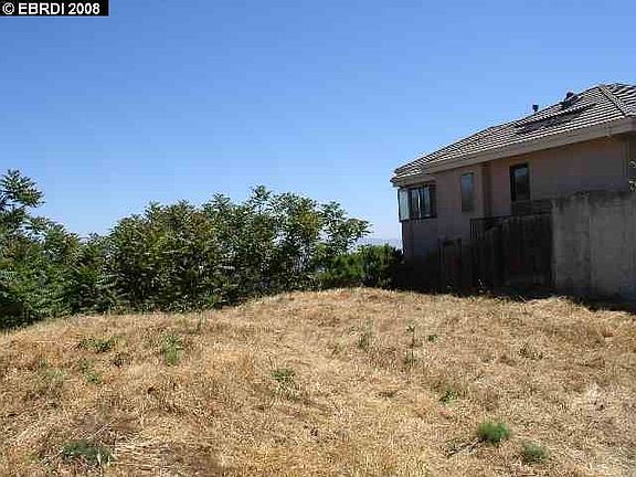 5th image of 1034 Amito Ave
