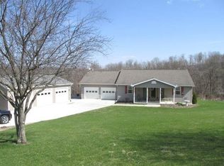 556 Bluebird Dr, Williamsburg, PA 16693