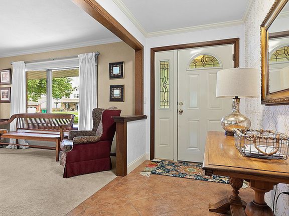 3rd image of 1005 Ramblewood Dr